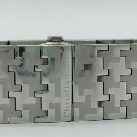 CHRISTIAN DIOR WATCH D70-100 STAINLESS STEEL SILVER QUARTZ ANALOG DISPLAY LADIES - Picture 10 of 11